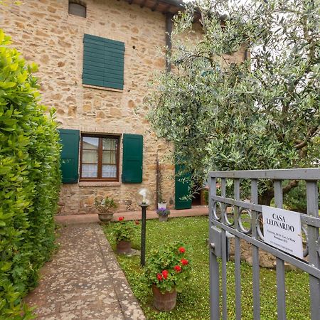 Casa Leonardo, Montaione, Mura Екстериор снимка